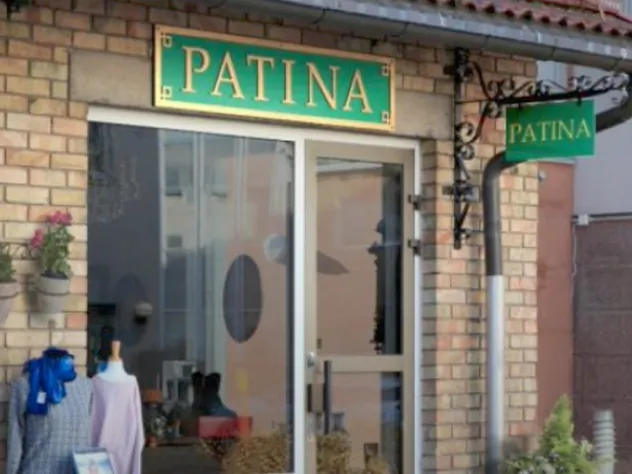 Exteriör från vintagebutiken Patina i Mariehamn.